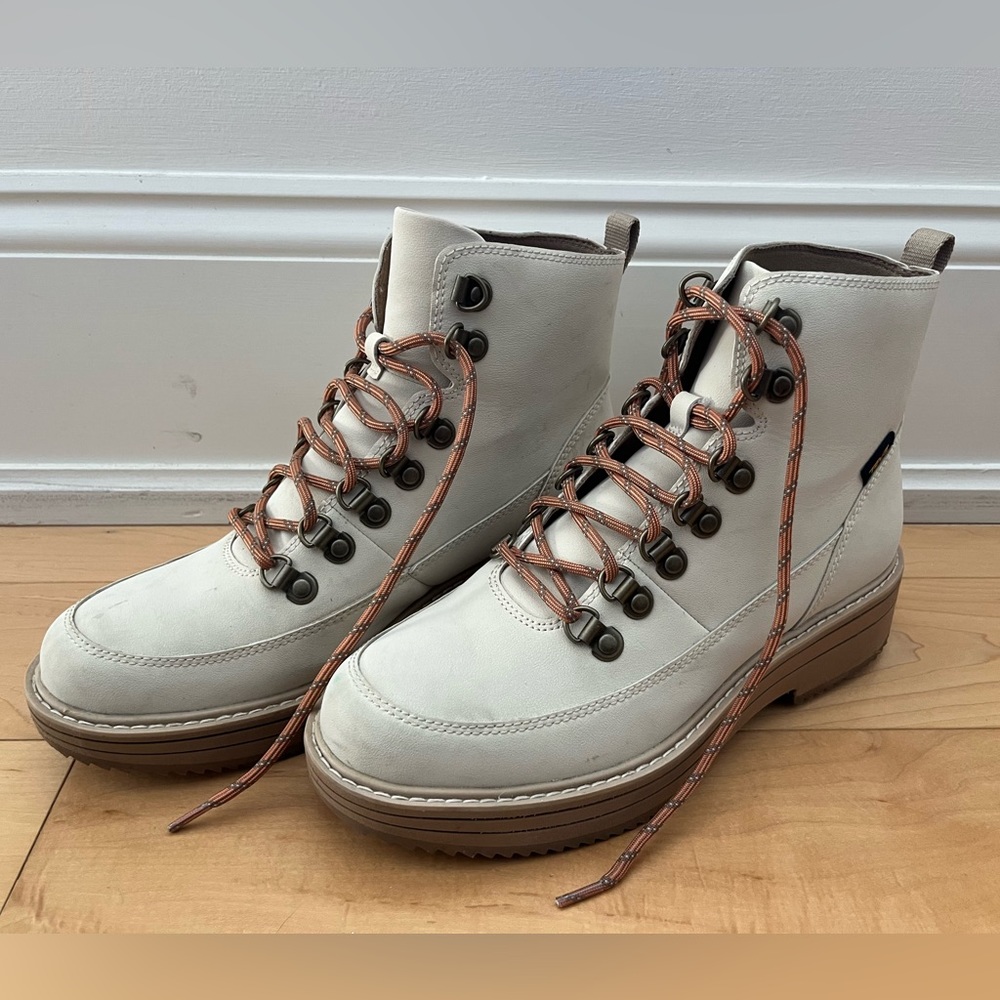 Teva winter boots